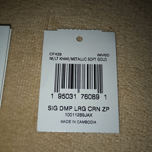 NWT Dempsey Large Corner Zip Wristlet In Signature Jacquard With Stripe & patch - Picture 6 of 11